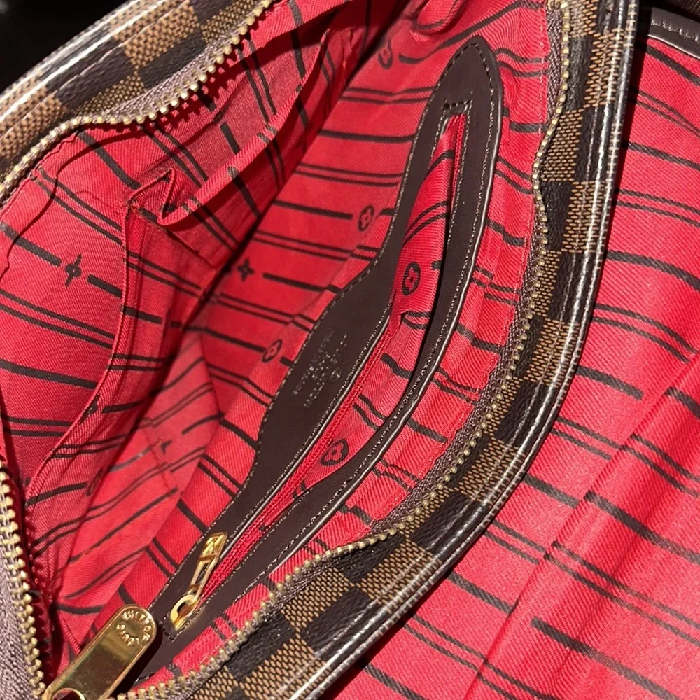 Louis Vuitton Damier Ebene Messenger Bag
